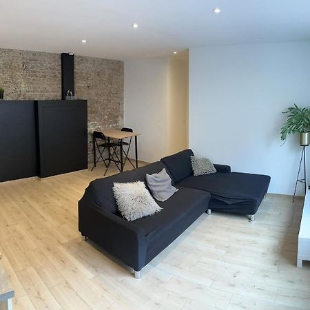 100% Renovated - Quiet Appartment Лиеж Екстериор снимка