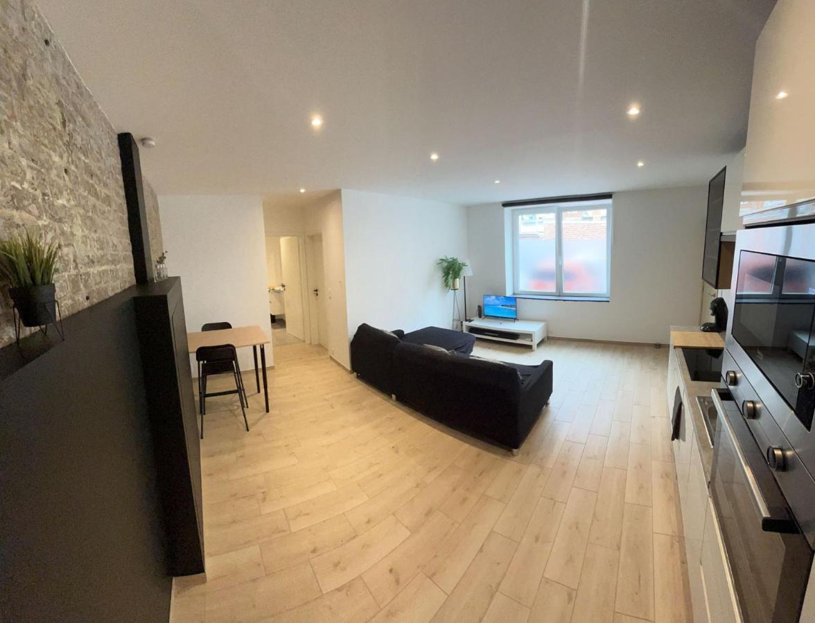 100% Renovated - Quiet Appartment Лиеж Екстериор снимка