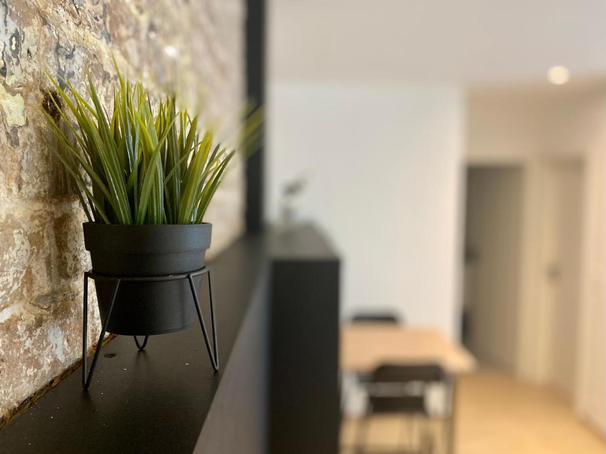 100% Renovated - Quiet Appartment Лиеж Екстериор снимка