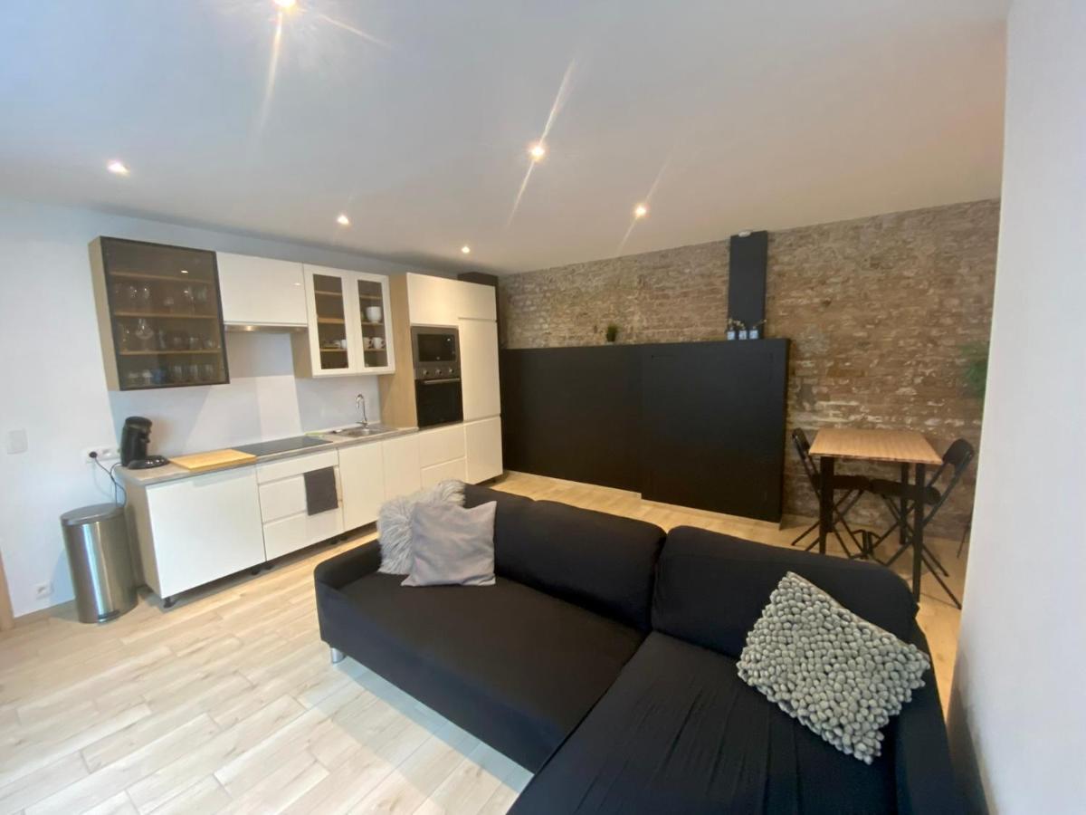 100% Renovated - Quiet Appartment Лиеж Екстериор снимка